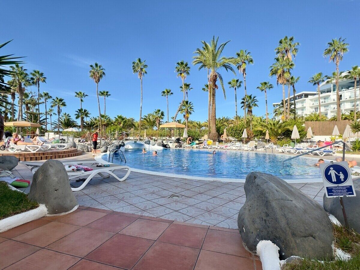 Et oppvarmet basseng