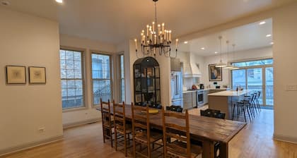 Spacious home w Chef’s Kitchen, Natural Light, Open Floor Plan, Ideal for Groups