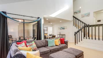 Rumah (4 Bedrooms) | Interior