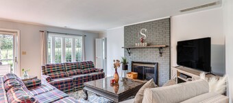 Pet-friendly Louisville Escape ~ 15 Mi to Downtown