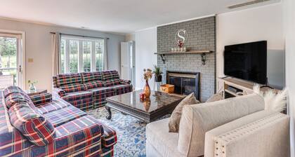 Pet-friendly Louisville Escape ~ 15 Mi to Downtown