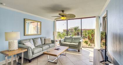 Biloxi Condo w/ Pool Access - Steps to Beach!