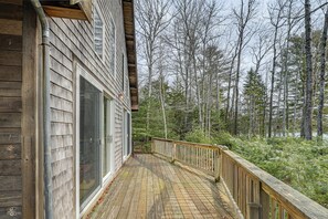 House (2 Bedrooms) | Interior - Lamoine Cabin w/ Deck ~ 16 Mi to Acadia Natl Park (Ellsworth)