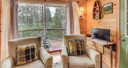 Lamoine Cabin w/ Deck ~ 16 Mi to Acadia Natl Park