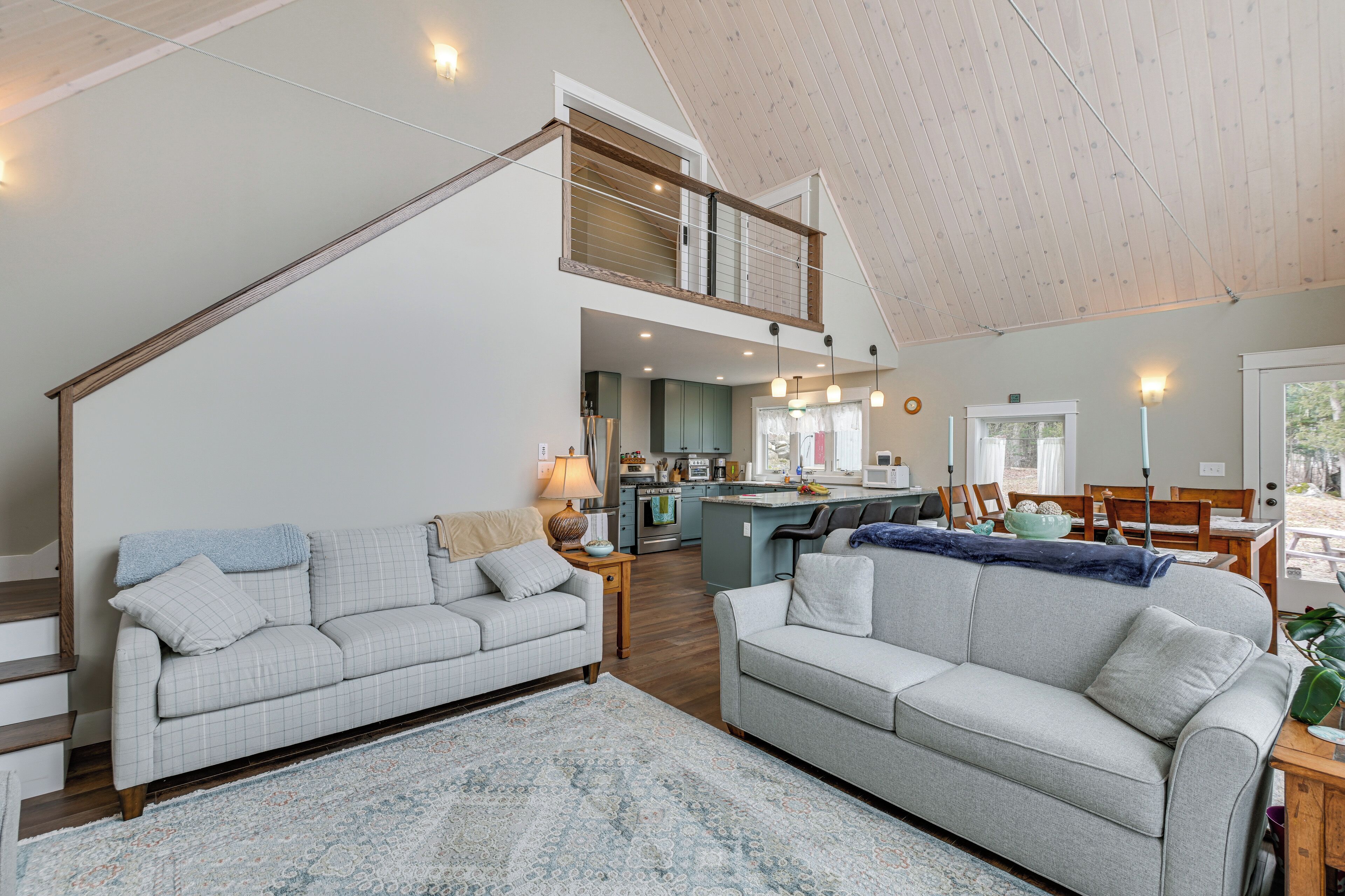 House (2 Bedrooms) | Interior
