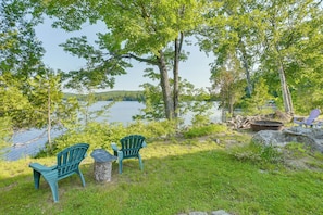 House (2 Bedrooms) | Interior - Lakefront Bucksport Home w/ Fire Pit + Gas Grill! (Bucksport)