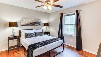 House (3 Bedrooms) | 3 bedrooms, iron/ironing board, bed sheets