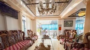 Quầy tiếp tân