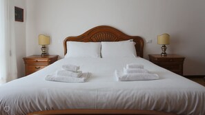 Apartment (2 Bedrooms) | 2 bedrooms, iron/ironing board, bed sheets - Noseda 5 (San Fermo della Battaglia)