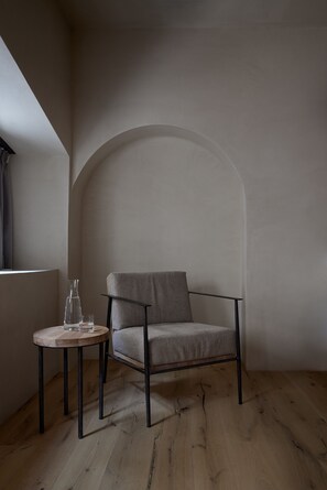 1 dormitorio, ropa de cama de alta calidad, minibar y caja fuerte