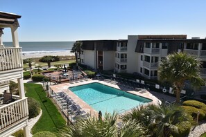 Outdoor pool - Spectacular Ocean View Condo at Ocean Forest Villas in Myrtle Beach/POOL/BEACH (Myrtle Beach)