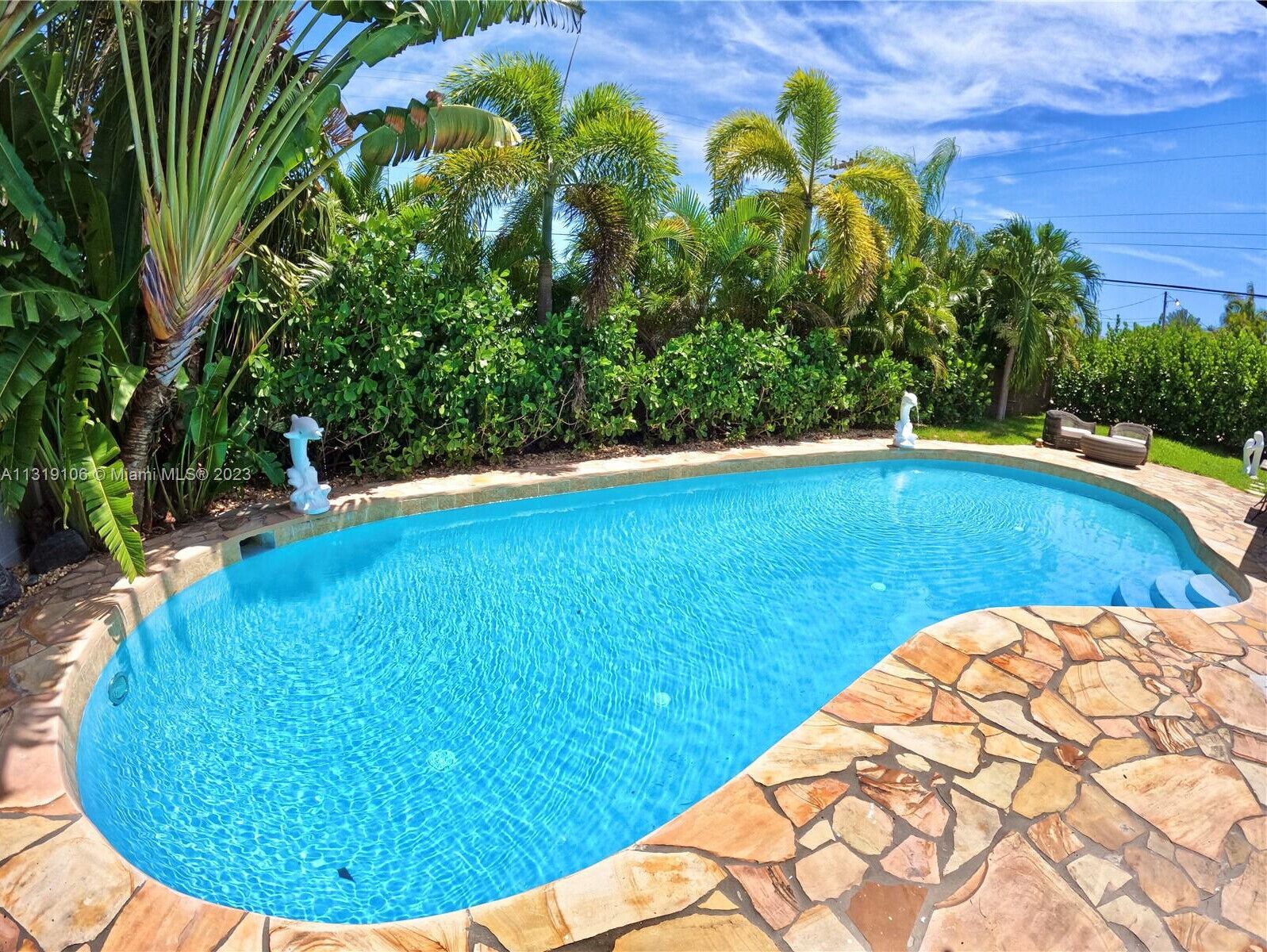 Heated Pool+Ping-Pong Table! Close To Beach!