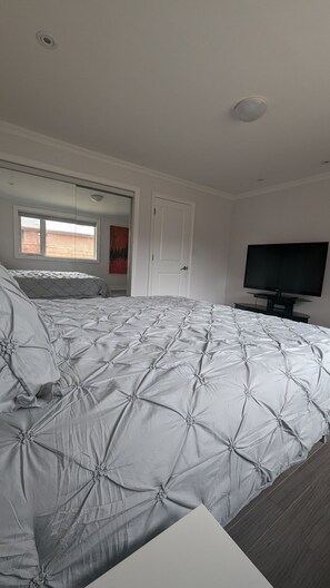 3 chambres, fer et planche à repasser, Wi-Fi, literie fournie