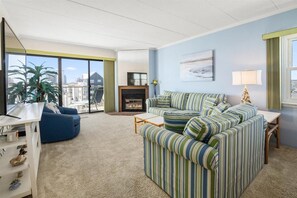 TV - Atlantic Breeze 3 Bedroom Ocean Front Condo With Outdoor Pool! (Ocean City)