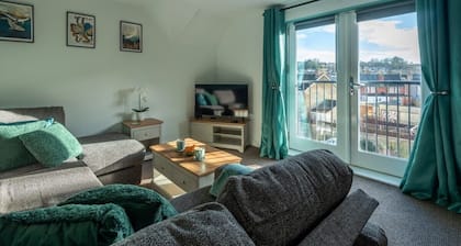 Towpath Gardens Apartment