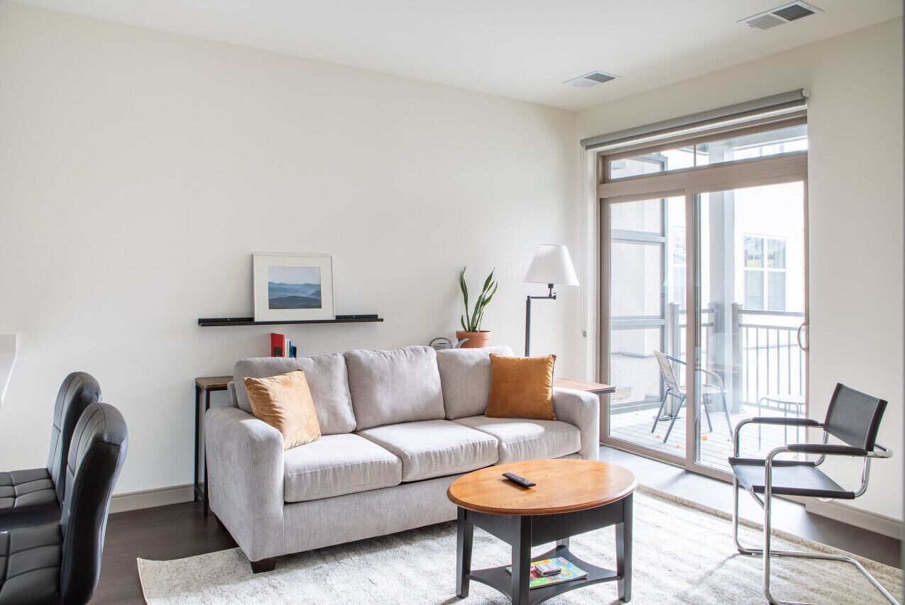 Flexhome Shorewood 1BR A3 - Gym+Balcony
