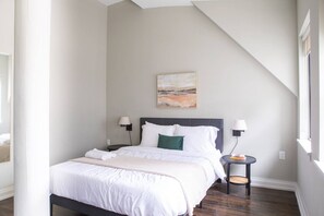 1 chambre, bureau, fer et planche à repasser, Wi-Fi gratuit