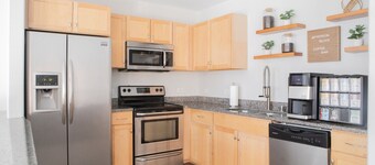 Third Ward Apt Near Summerfest with Gym and Balcony