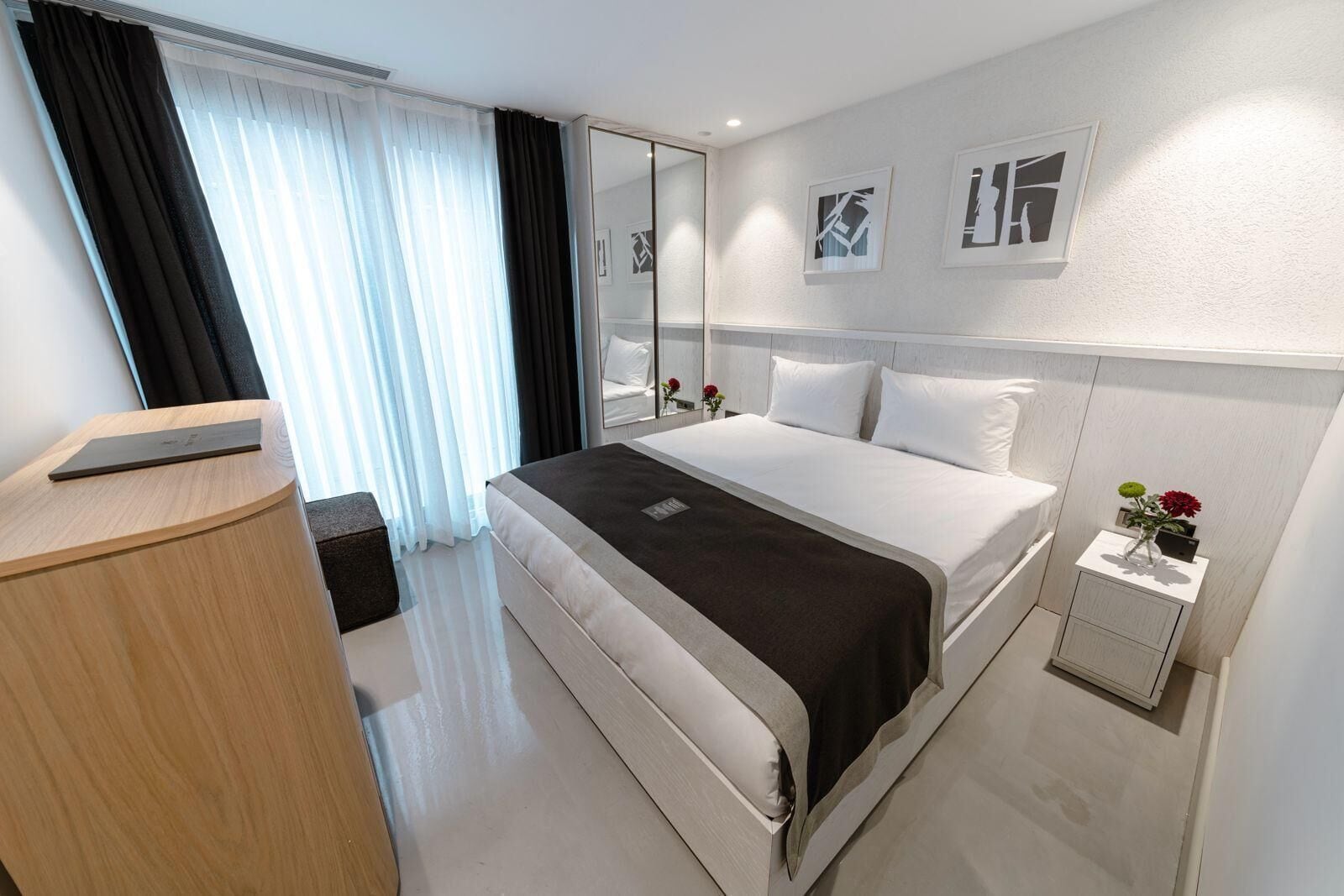 Ropa de cama de alta calidad y cortinas blackout 