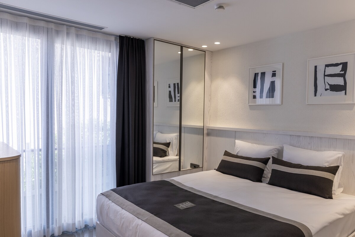 Sunshine Suite