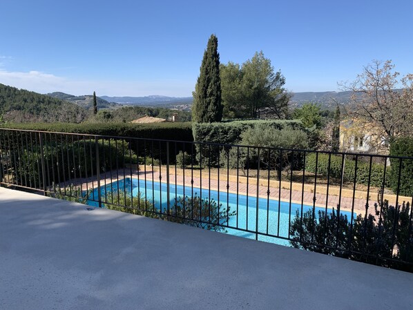 Outdoor pool - Villa Avec Piscine en Pleine Campagne Sans vis a vis à 10 mn du Bord de mer (Le Beausset)