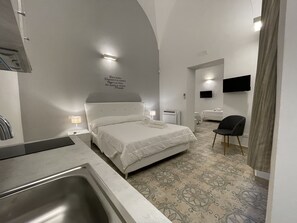 Minibar, coffres-forts dans les chambres, bureau, chambres insonorisées