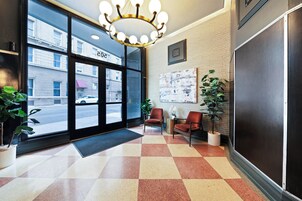 Sala de estar en el lobby