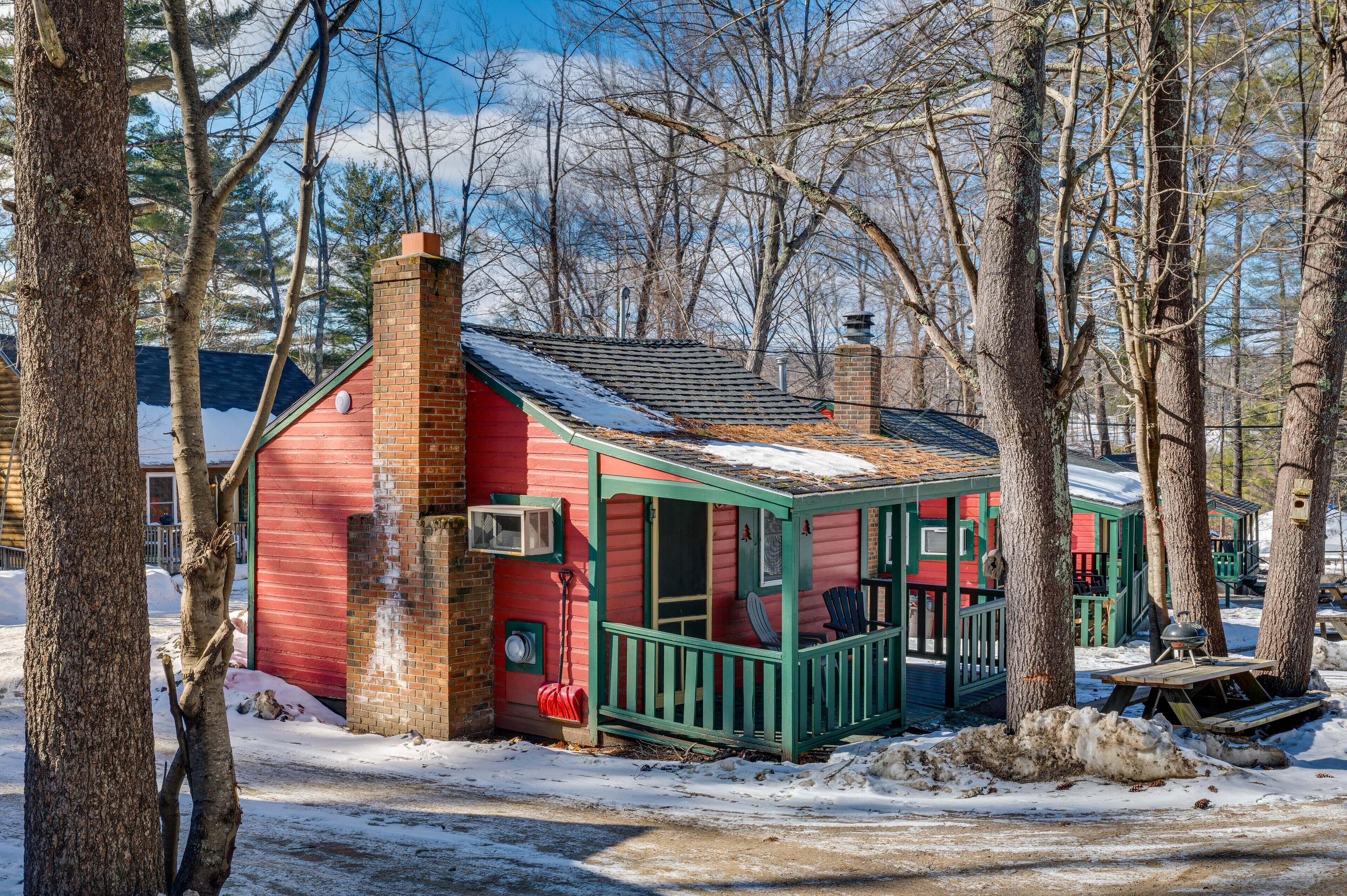 Laconia Studio w/ Porch - Near Weirs Beach!