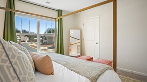 5 bedrooms, desk, iron/ironing board, free WiFi