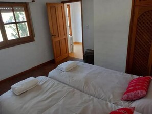 1 bedroom, WiFi, bed sheets