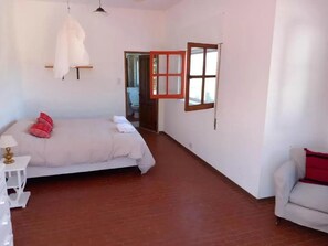 1 chambre, Wi-Fi gratuit, draps fournis