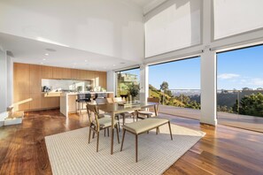 Dining - Summitridge - An Elegant Estate with Unobstructed City and Ocean Views (Beverly Hills)