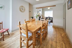 Dining - Host & Stay | Moors Edge (Charltons)