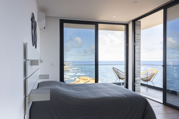 Room - 3 bdr aprt, stunning seaview, rooftop pool - LCGR (Praia)