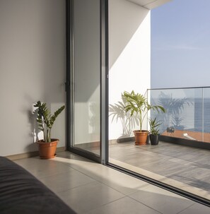 Interior - 3 bdr aprt, amazing seaview, rooftop pool - LCGR (Praia)