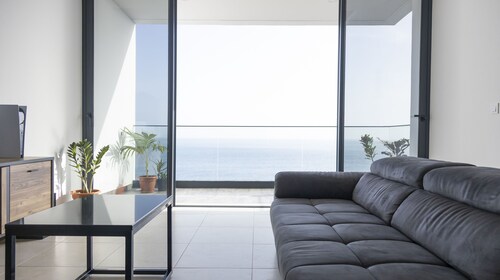 3 bdr aprt, amazing seaview, rooftop pool - LCGR