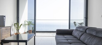 3 bdr aprt, amazing seaview, rooftop pool - LCGR