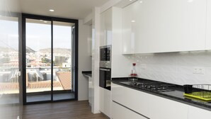 Coffee/tea maker, fridge, microwave, oven - 3 bdr aprt, best seaview, rooftop pool - LCGR (Praia)