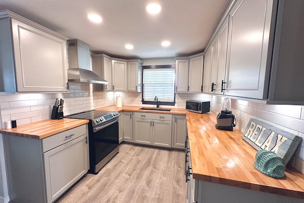 Mikrobølgeovn, ovn, kogeplade, opvaskemaskine