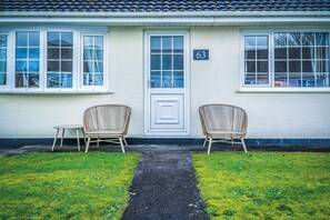 Front of property - Eddies (Swansea)