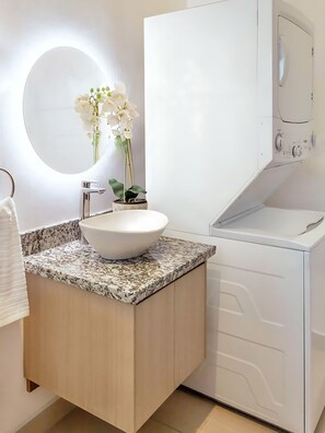 Unclassified image, 2 of 23, button - Upstay: Modern Jacó Beach Getaway with Pool Access (Jacó)