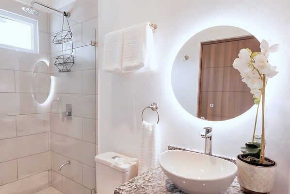 Unclassified image, 1 of 23, button - Upstay: Modern Jacó Beach Getaway with Pool Access (Jacó)