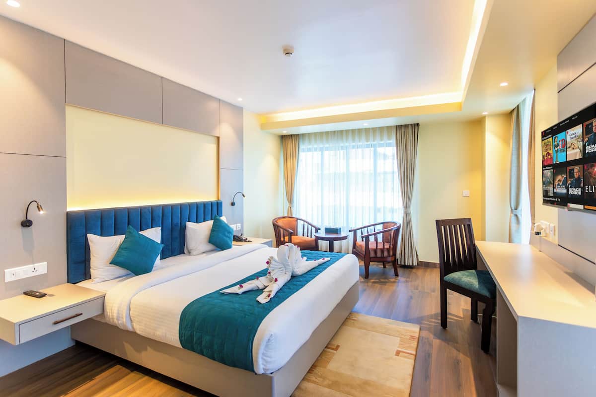 Executive Room | 1 bilik tidur, peti besi dalam bilik, meja, kalis bunyi