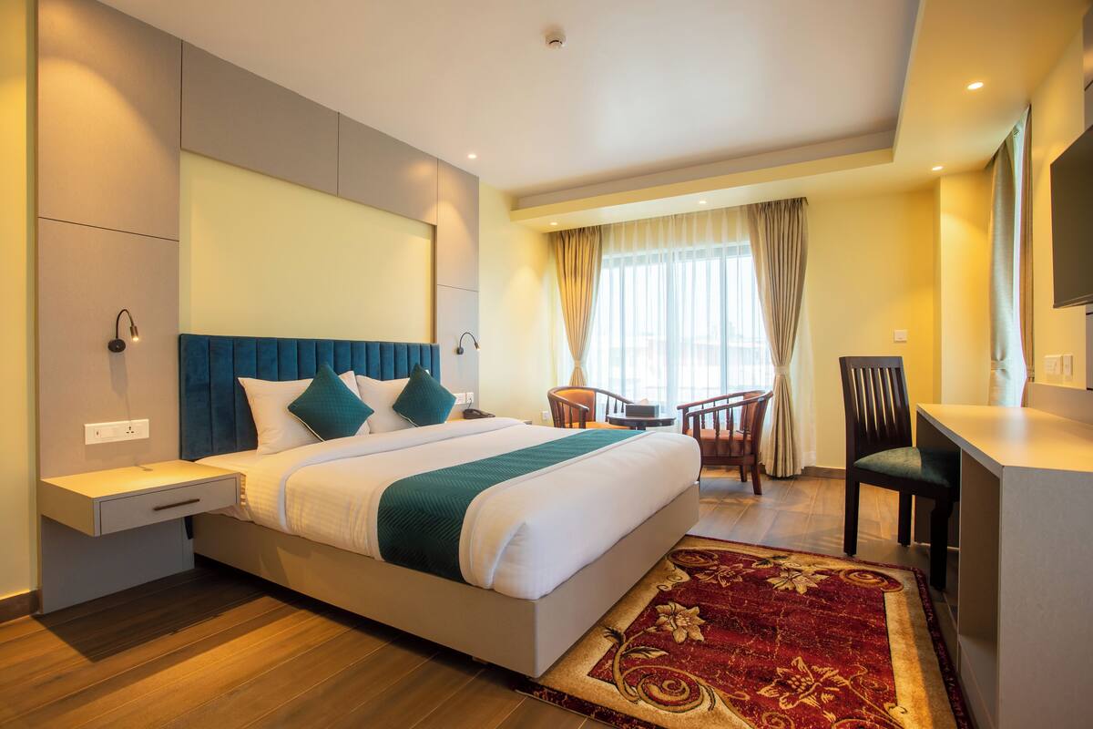 Super Deluxe Single Room | 1 bilik tidur, peti besi dalam bilik, meja, kalis bunyi