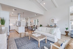 Smart-TV, DVD-Player, Bücher, Videothek