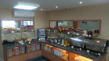 Free daily buffet breakfast