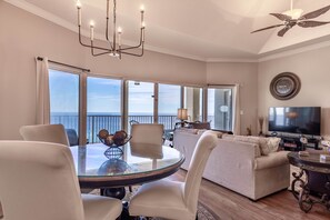 TV - 2BR 2BA Penthouse Condo at the Long Beach! (Panama City Beach)