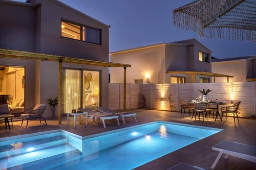 Villa Romas 2 by Villa Plus