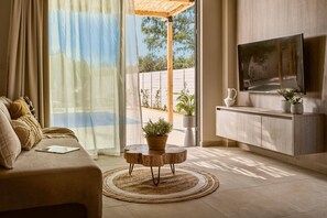 Smart TV - Villa Romas 3 by Villa Plus (Vassilikos)
