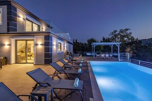 Pool - Villa Ioannis by Villa Plus (Ionian Islands)